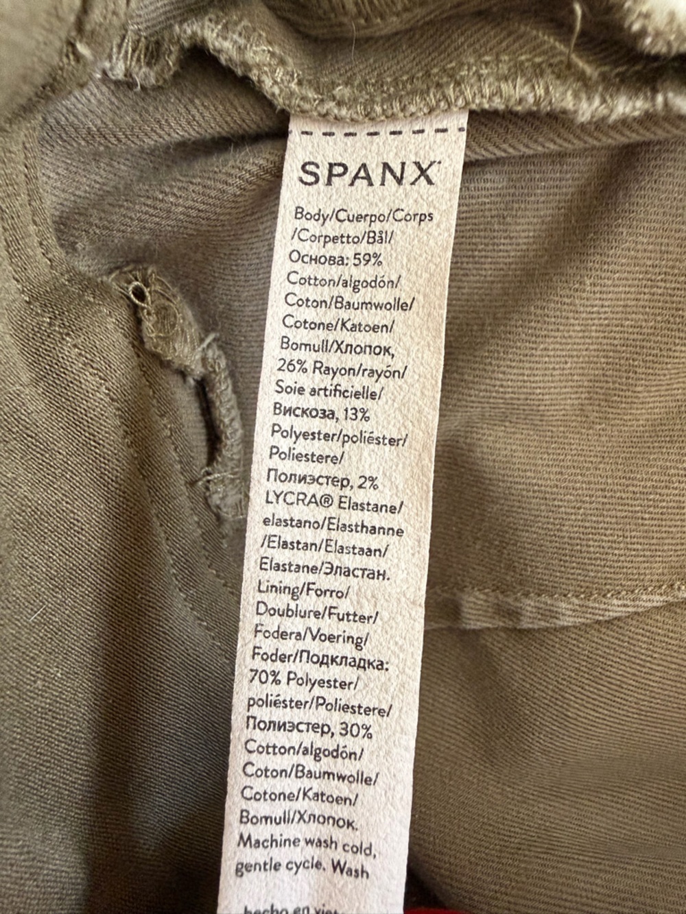 Spanx Stretch Twill Cargo Pants in Olive Size Medium - Picture 10 of 14